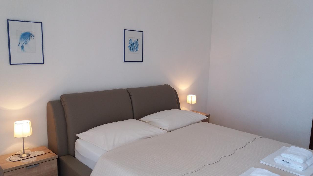 Apartments And Rooms Vinko Barbat na Rabu Luaran gambar